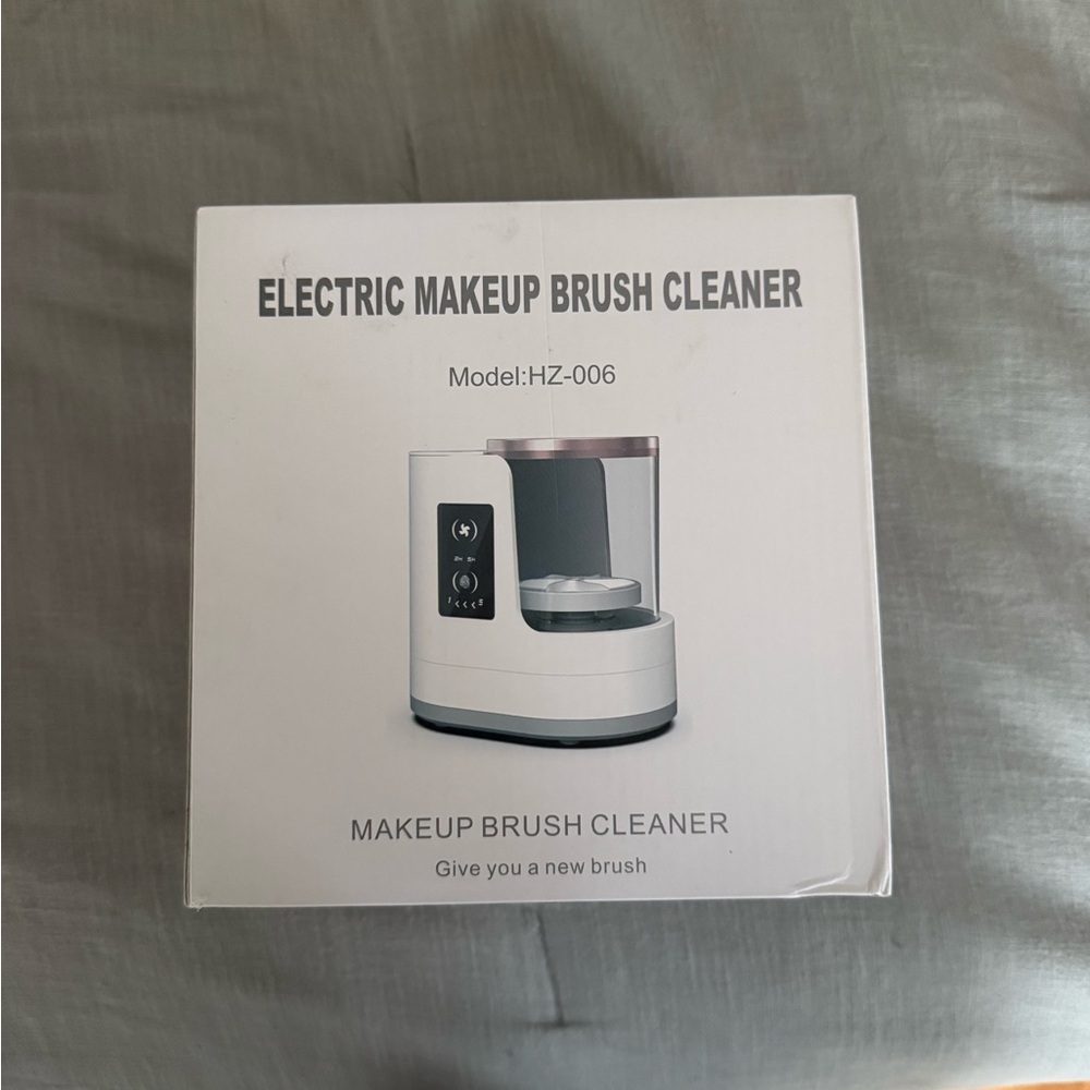 Electric Makeup Brush Cleaner - White